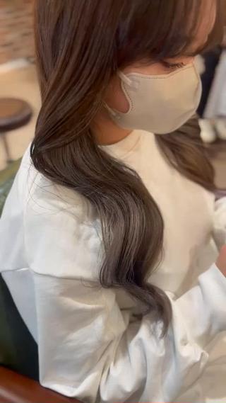 セミロング 飯星慧斗 /ブリーチ、縮毛矯正のヘアスタイル