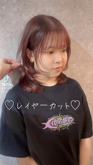 ウルフ過ぎないレイヤーカット 