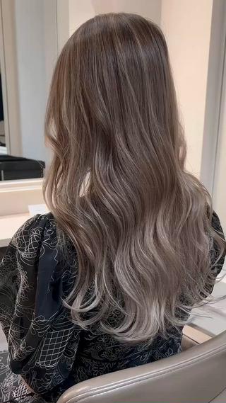 セミロング カラー 🇺🇸海外デザイン iCON TOKYOのヘアスタイル