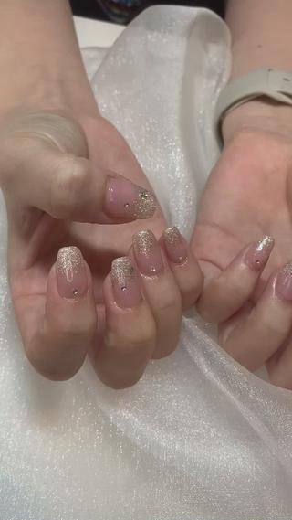 ラメグラデーションベースカラー、パーツ追加料金 