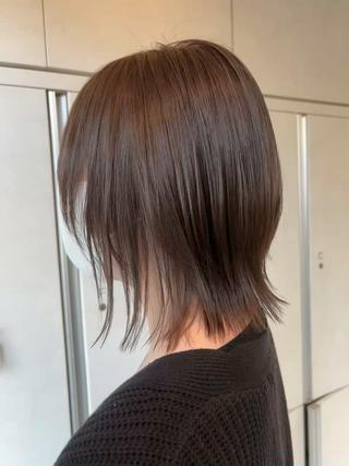 ミディアム Iris by artina 武蔵小杉店【イリス バイ アルティナ】所属・🎼レイヤー/顔周り カット/nene♬のヘアスタイル