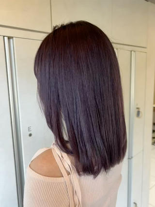 ミディアム Iris by artina 武蔵小杉店【イリス バイ アルティナ】所属・🎼レイヤー/顔周り カット/nene♬のヘアスタイル