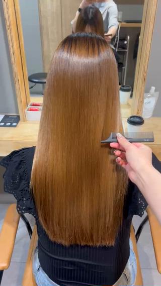 ブリーチ履歴ありの酸性縮毛矯正 