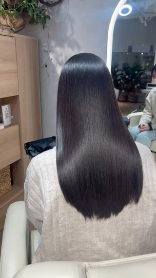 chocolate brown

髪質改善してみたい方、興味がある方！！
本当に髪質改善得意なので1度私にお任せ下さい
絶対後悔させないお仕上りを提供致します 