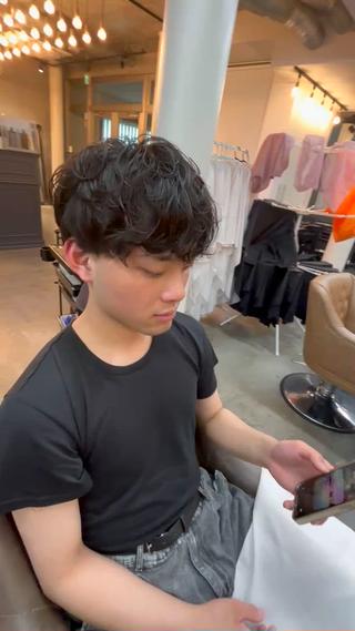 メンズのニュアンスゆるパーマです 