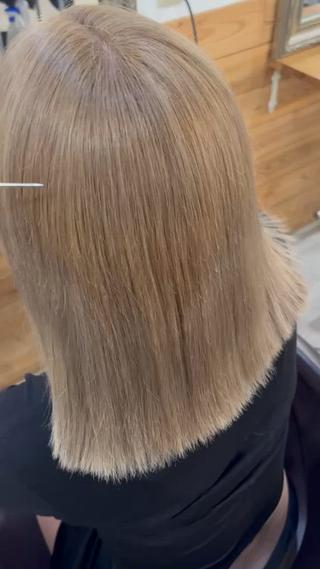 ミディアム ブルーJR高槻本店所属・高槻/美髪/艶髪カラ ー髪質改善特化たくみのヘアスタイル