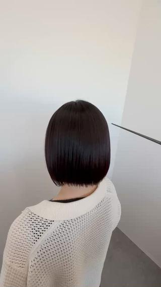 柔らかい縮毛矯正

ボブは癖の影響が出やすいので、縮毛矯正で朝のスタイリング時間を短縮させましょう！ 