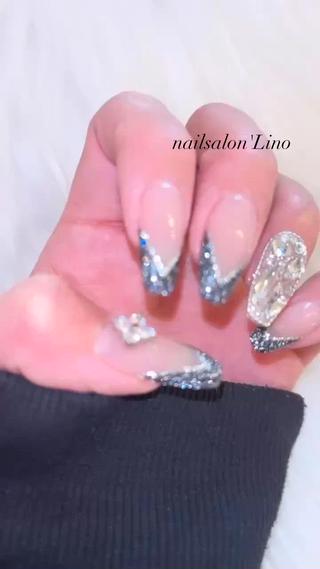 ネイル Lino𓂃⟡.· Chizuruのネイルデザイン