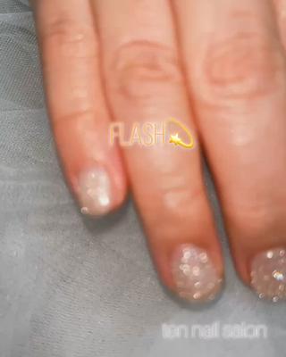 涼しげなお色は夏にぴったりです 