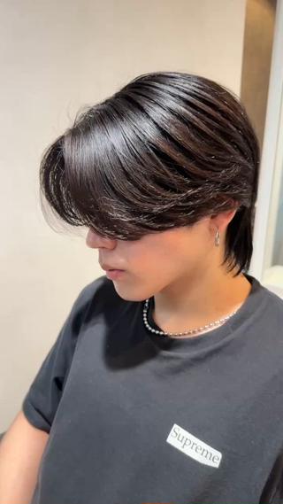 曲がる縮毛矯正のセンターパートスタイルです！ 