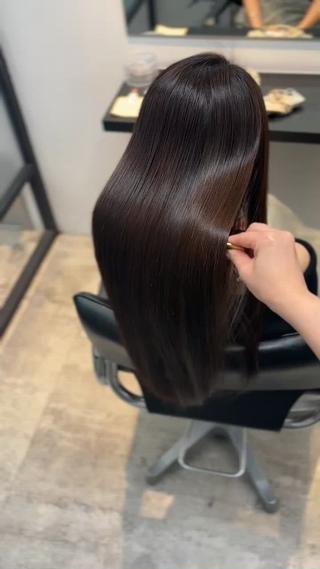 ロング 髪質改善♡ 保坂汐音のヘアスタイル