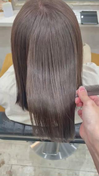 自然な艶髪ストレート！ 