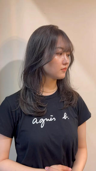 セミロング カラー 🕊️レイヤーカット 透明感カラー GOのヘアスタイル