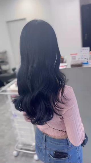 ロング カラー LOBY所属・LOBY トモヤのヘアスタイル