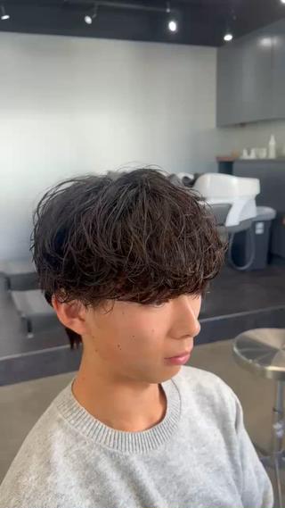 パーマ メンズ 松田 優斗のヘアスタイル