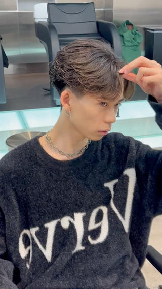 パーマ 松田 優斗のヘアスタイル