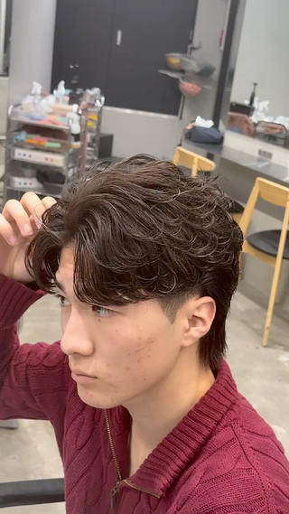 パーマ 松田 優斗のヘアスタイル