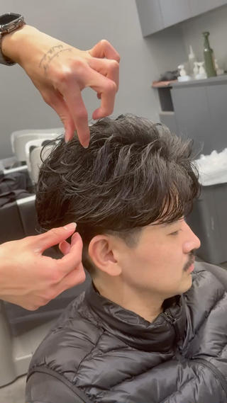 パーマ 松田 優斗のヘアスタイル