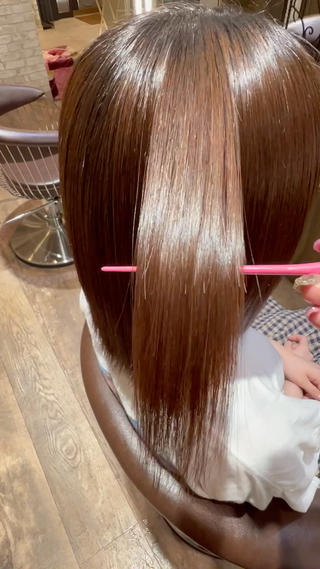 初めての縮毛矯正で任せていただきありがとうございました！
乾かしただけでしっかり艶々です️ 