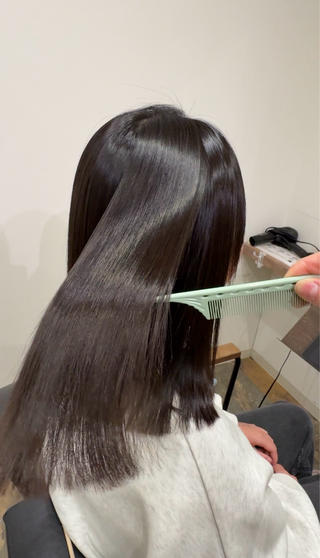 ミディアム CHESS所属・星 優南のヘアスタイル