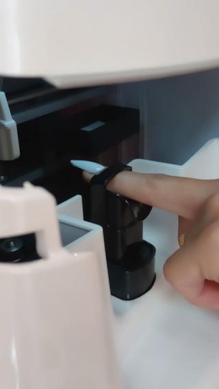 ネイルプリンタ
あっという間にアートをしてくれます
夏休み期間中だけネイルを楽しみたい方！
ぜひお待ちしております 