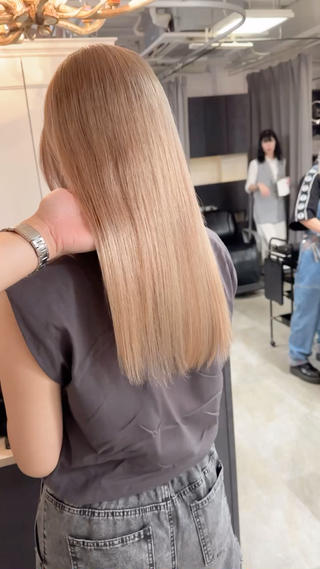 ロング CALAMARI所属・【渋谷で人気】艶髪× 髪質改善/ツヤカラーのヘアスタイル