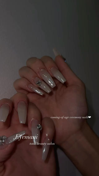 ネイル re. naのネイルデザイン