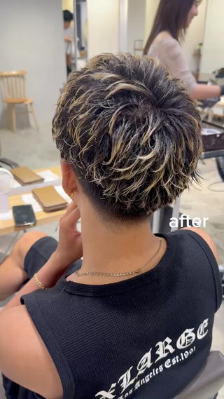 スパイキーショートでも毛先にカール感出すだけでセットも時短でき時間が経ってもずっとかっこいいをキープできます 