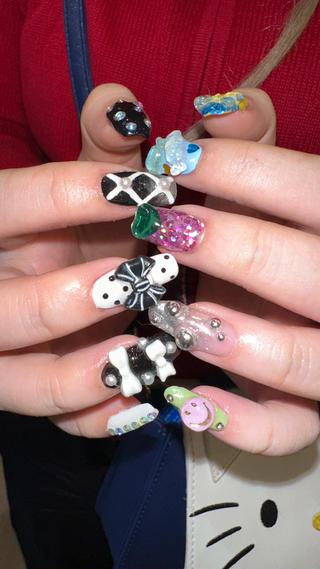 ネイル 👽個性派ネイル🎀 komachiのヘアスタイル
