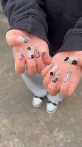 クロムハーツネイル/黒薔薇/y2kネイル 