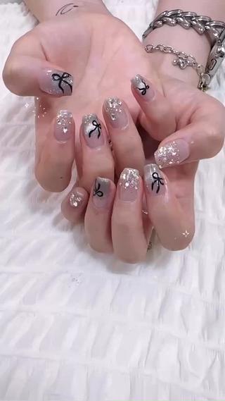 リボンも手描きなのでお爪のサイズに合ったにできます♡ 