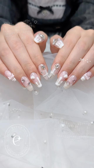 ネイル eclat Kaedeのネイルデザイン