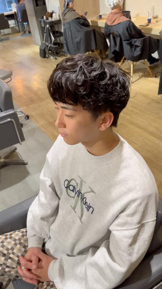 パーマ 川副/シャドウ/ 波巻き/メンズパーマのヘアスタイル