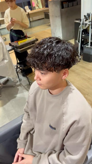 パーマ 川副/シャドウ/ 波巻き/メンズパーマのヘアスタイル