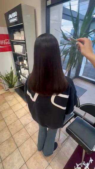 美髪縮毛矯正
トリートメントで栄養補給もして艶々に◎ 