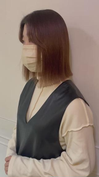 元々パーマスタイルから酸性ストレートをかけてストレートヘアに！

一人一人に合わせて薬や時間を考えて優しく丁寧にかげす！ 