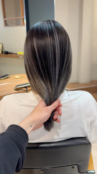 ミディアム カラー 【代表】 辻龍樹のヘアスタイル