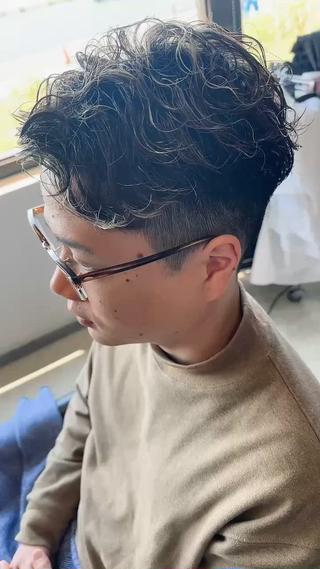 カラー パーマ メンズ 中島 剛のヘアスタイル