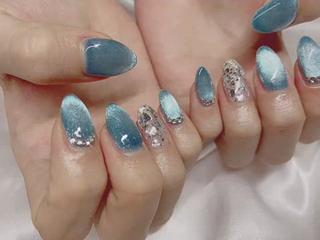 ネイル BLITZ Nail 岩田💅🏻✨のネイルデザイン
