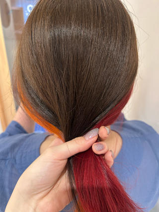 ライブに向けて推しのカラーを入れたい
一推しも二推しも同時にデザイン

ヲタ活ライフを充実させたい方にオススメです

ライブの日程と色落ちの過程をしっかり調整します 