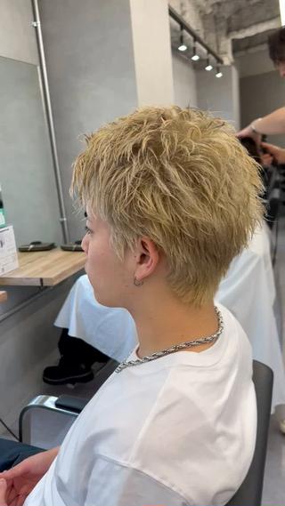 ショート カラー メンズ 安藤 晴大のヘアスタイル