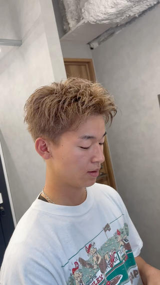 ショート カラー メンズ 安藤 晴大のヘアスタイル