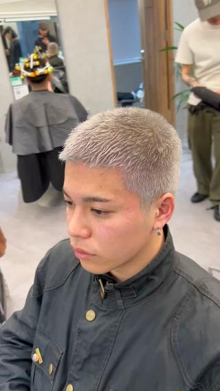 ショート カラー メンズ 安藤 晴大のヘアスタイル