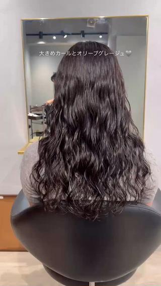 半年前にかけたパーマの残り♩
カットカラートリートメントでメンテナンス 