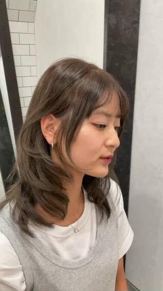 ミディアムレイヤーブリーチなしのグレージュ 