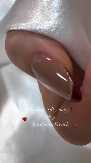 秋ネイル/マグネットネイル/ボルドーフレンチ
 