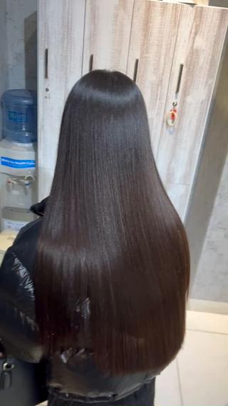 癖をしっかり伸ばしながらツヤ髪へ
忙しい朝の時間もドライヤーの時間も短縮可能です！ 