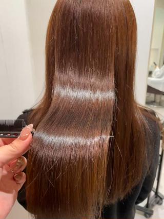 ナチュラルカラーお任せ下さい
こちらの方はアミノ酸トリートメントをしてます！
手触りもツヤもだいぶ変わります！
ぜひお任せ下さい 