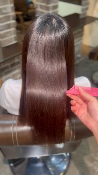 とても艶々でサラサラな髪の毛に仕上がりましたദ്ദി ˃ ᵕ ˂ )

是非、白髪染め、ワンカラー、ダブルカラー、透明感カラー、ブリーチ、縮毛矯正のモデル様を大募集しております^^ぜひ気になる方はInstagram、ミニモにてご予約お待ちしております(⋆ᴗ͈ˬᴗ͈)” 