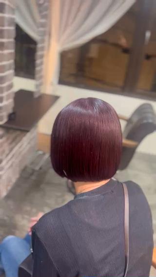 wine red
最近赤、ラベンダー、ベージュ、ブラウン系が流行ってますˊ˗是非やって見たい!!っと思った方ミニモにてお待ちしております(⋆ᴗ͈ˬᴗ͈)”
お客様の【なりたい】をお届け致します♡♡
 